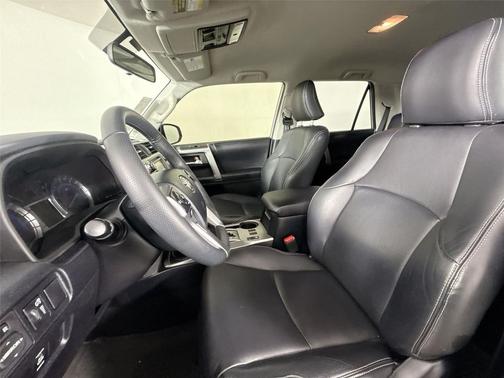 Classic Silver Metallic 2018 Toyota 4Runner SR5