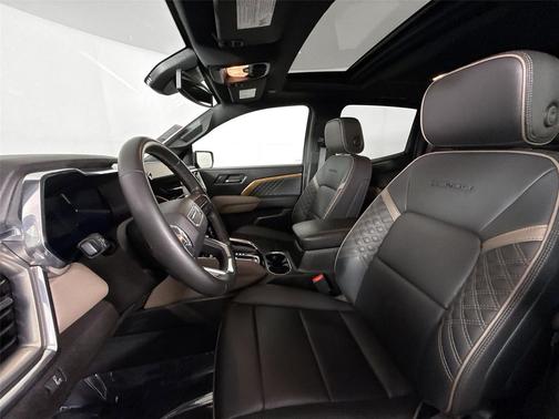 2023 GMC Canyon Denali