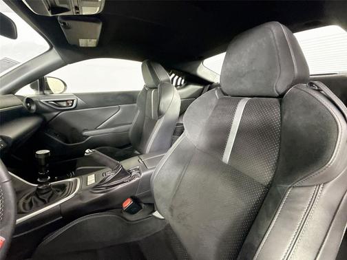 Raven 2023 Toyota GR86 Premium