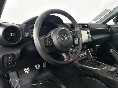 Raven 2023 Toyota GR86 Premium