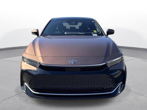 2025 Toyota Crown Platinum