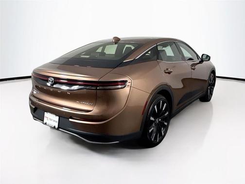 2025 Toyota Crown Platinum