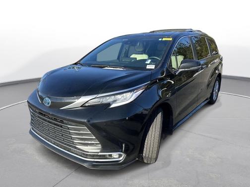 2025 Toyota Sienna Limited