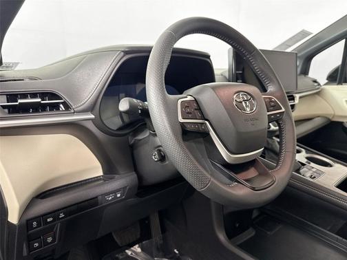 2025 Toyota Sienna Limited