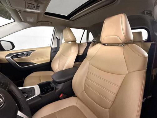 2023 Toyota RAV4 Hybrid XLE Premium