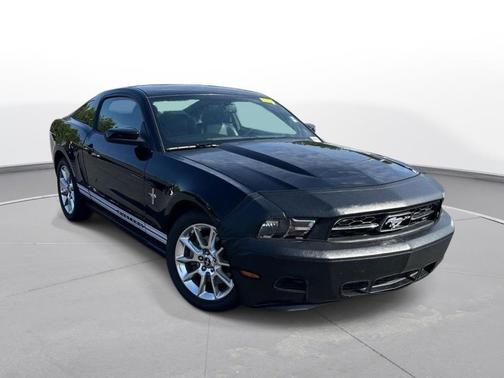 Ebony 2011 Ford Mustang V6