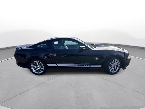 Ebony 2011 Ford Mustang V6