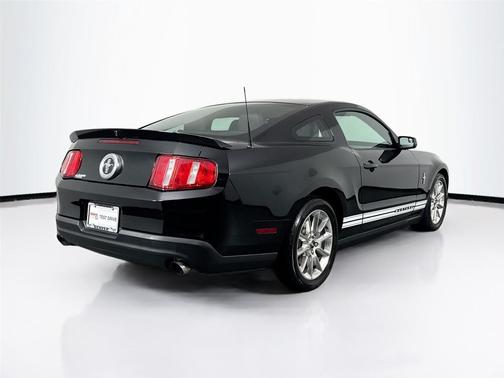 Ebony 2011 Ford Mustang V6