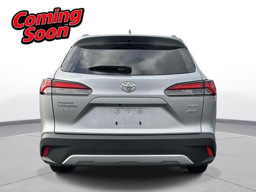 2024 Toyota Corolla Cross XLE