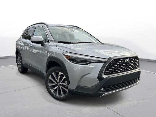 2024 Toyota Corolla Cross XLE