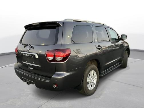 2020 Toyota Sequoia SR5