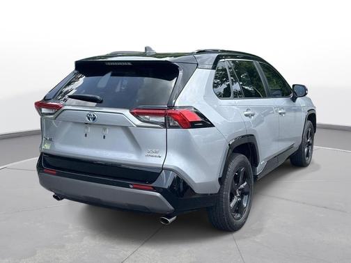 Silver Sky Metallic/Midnight Black Metallic 2021 Toyota RAV4 Hybrid SE