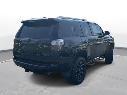 Midnight Black Metallic 2017 Toyota 4Runner SR5