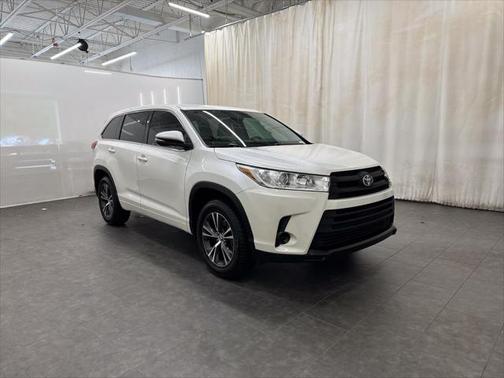 2018 Toyota Highlander LE I4