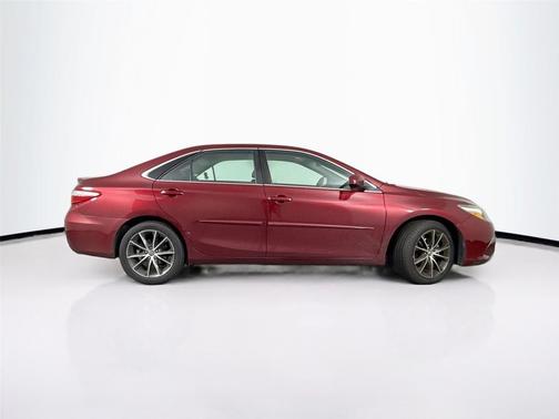 2016 Toyota Camry XSE