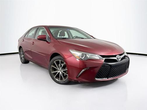 2016 Toyota Camry XSE