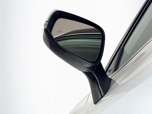 Wind Chill Pearl 2025 Toyota Highlander XLE