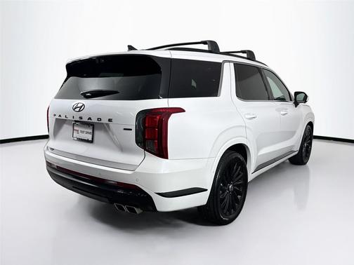 Hyper White 2025 Hyundai PALISADE Calligraphy Night Edition