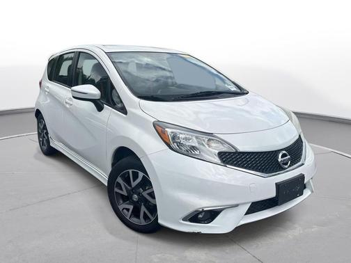 Aspen White Pearl 2016 Nissan Versa Note SR
