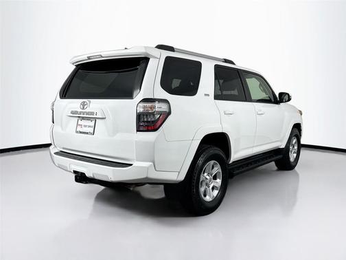 White 2022 Toyota 4Runner SR5 Premium