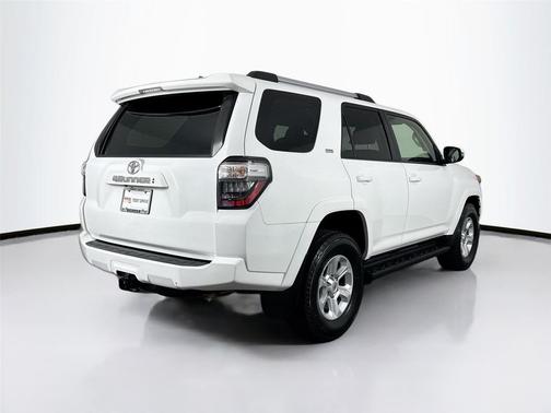 White 2022 Toyota 4Runner SR5 Premium