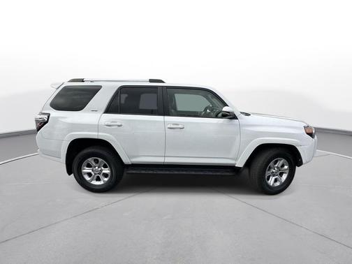 White 2022 Toyota 4Runner SR5 Premium