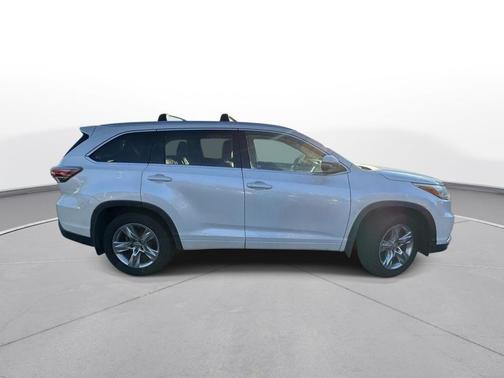 2016 Toyota Highlander Limited Platinum