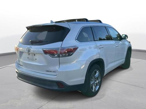 2016 Toyota Highlander Limited Platinum