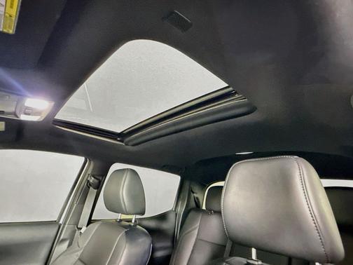 Ice Cap 2023 Toyota Tacoma TRD Sport