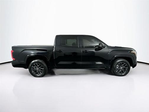 2024 Toyota Tundra Hybrid Platinum