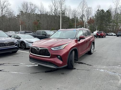 2023 Toyota Highlander Platinum