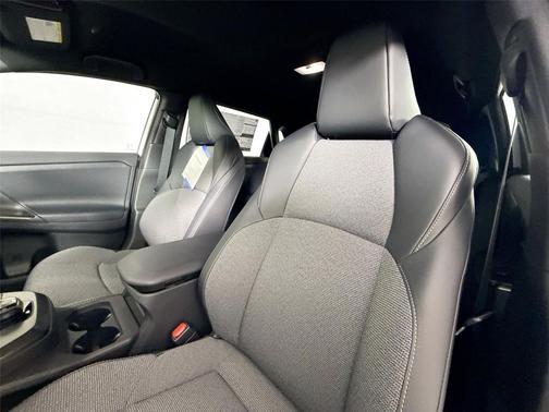 Wind Chill Pearl 2026 Toyota bZ XLE Plus