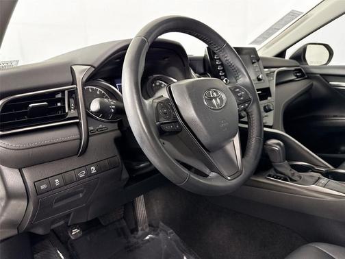 Ice Cap 2023 Toyota Camry SE