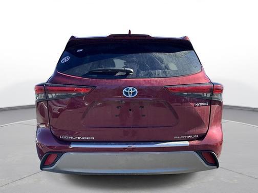2021 Toyota Highlander Hybrid Platinum