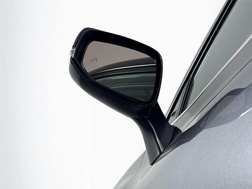 Magnetic Gray Metallic 2024 Toyota Highlander LE