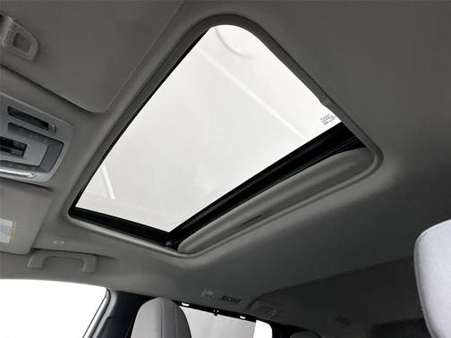 2025 Toyota Sienna LE