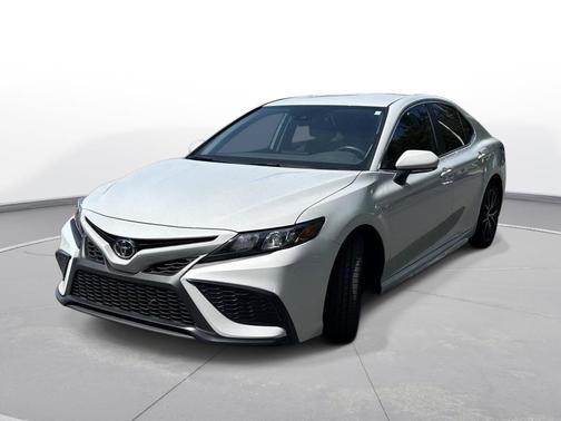 Ice Edge 2024 Toyota Camry SE