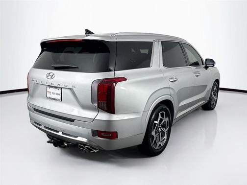 Typhoon Silver 2022 Hyundai PALISADE Calligraphy