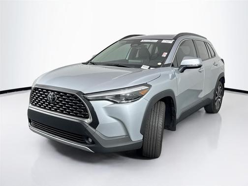 2024 Toyota Corolla Cross XLE