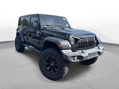 Black Clearcoat 2020 Jeep Wrangler Unlimited Sport Altitude