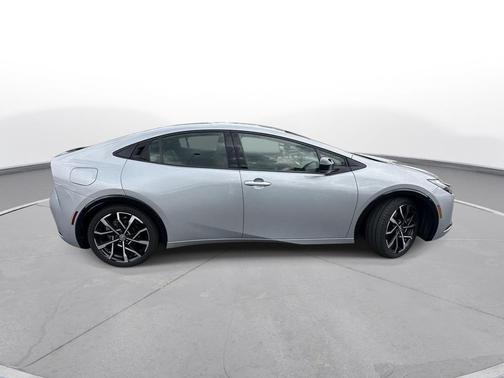 Cutting Edge 2025 Toyota Prius Plug-In Hybrid XSE