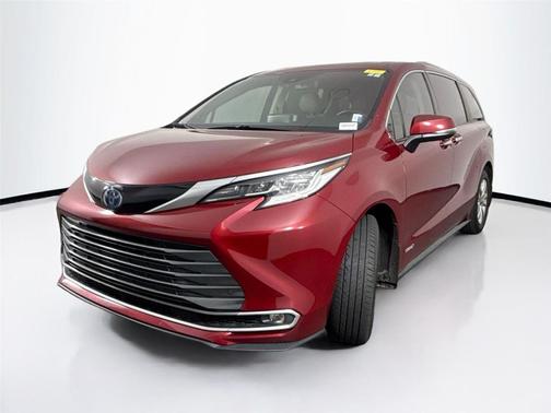 2021 Toyota Sienna Limited 7-Passenger