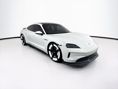 2025 Porsche Taycan 4