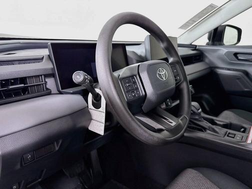 Ice Cap 2026 Toyota RAV4 LE