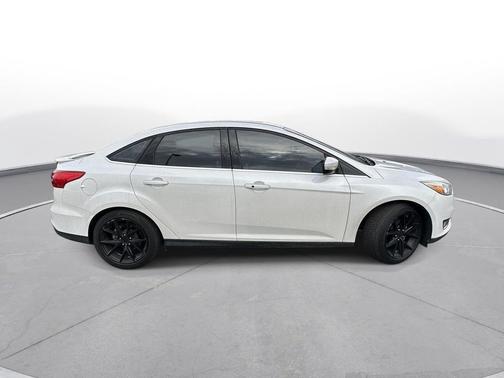 2017 Ford Focus Titanium