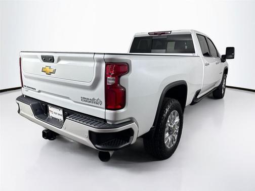 2022 Chevrolet Silverado 2500 High Country