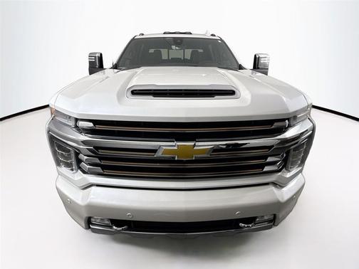 2022 Chevrolet Silverado 2500 High Country