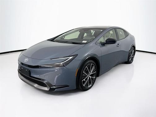 2024 Toyota Prius XLE