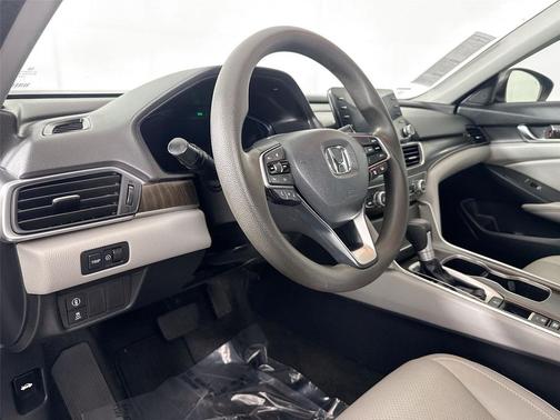 Lunar Silver Metallic 2019 Honda Accord EX