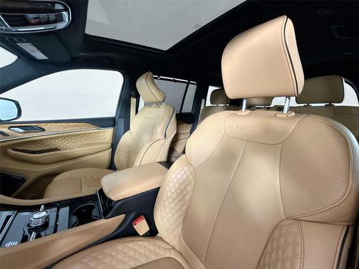 2024 Jeep Grand Cherokee Summit